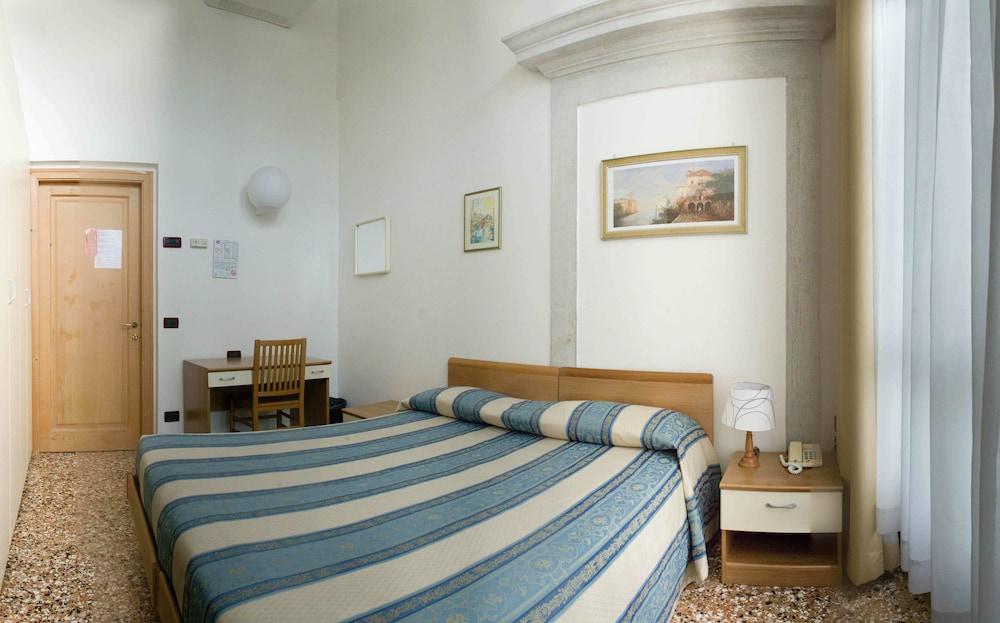 Casa Sant'Andrea Acomodação com café da manhã Veneza Exterior foto